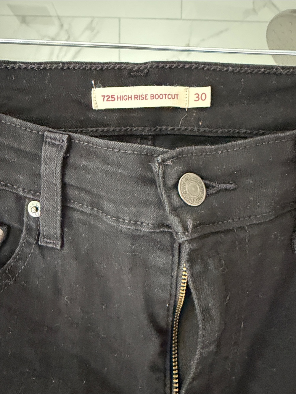 Levi's 725 High Rise Bootcut Jeans - Black
